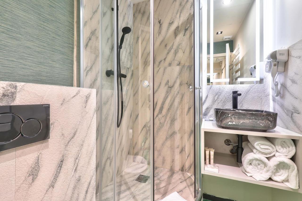 Hotel 33 Marbeuf Paris Ngoại thất bức ảnh