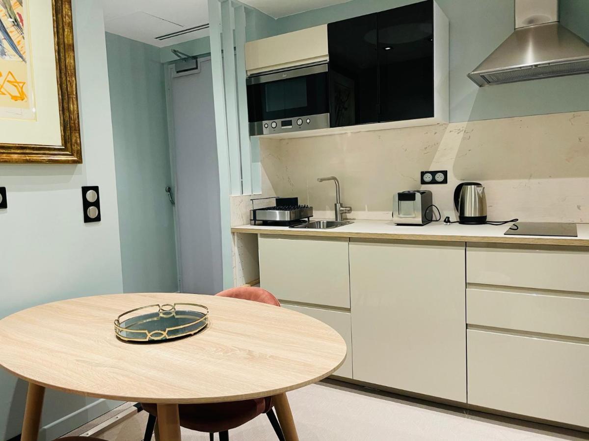 Hotel 33 Marbeuf Paris Ngoại thất bức ảnh