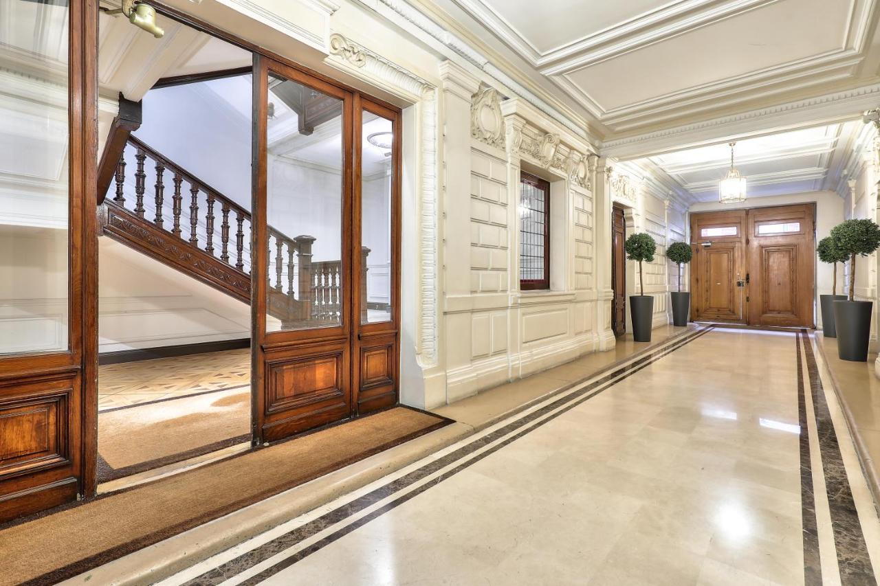 Hotel 33 Marbeuf Paris Ngoại thất bức ảnh